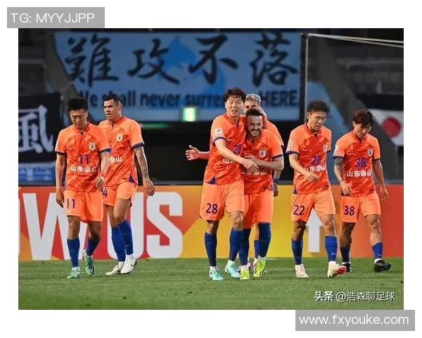 吾米提江精彩抢断助力球队逆转上海海港展现卓越防守能力与比赛智慧 吾米提江精彩抢断助力球队逆转上海海港展现卓越防守能力与比赛智慧